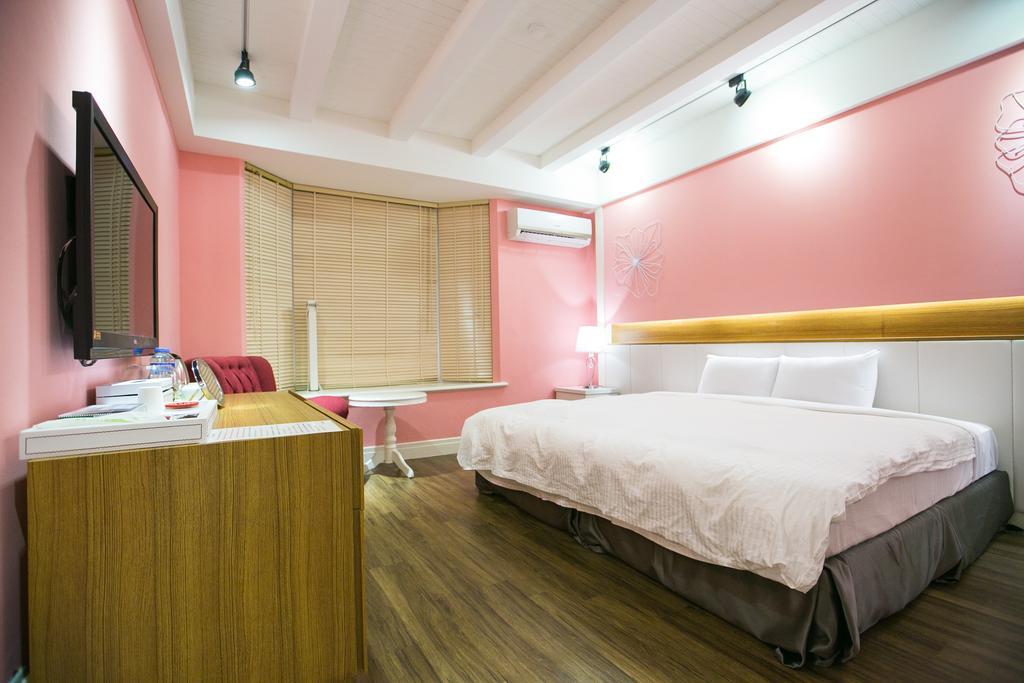 Young Motel T'ai-tung Rum bild