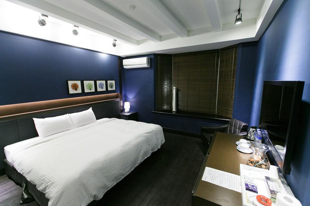 Young Motel T'ai-tung Exteriör bild