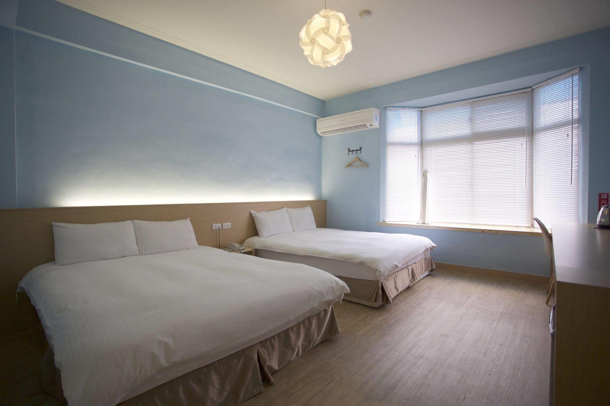 Young Motel T'ai-tung Exteriör bild